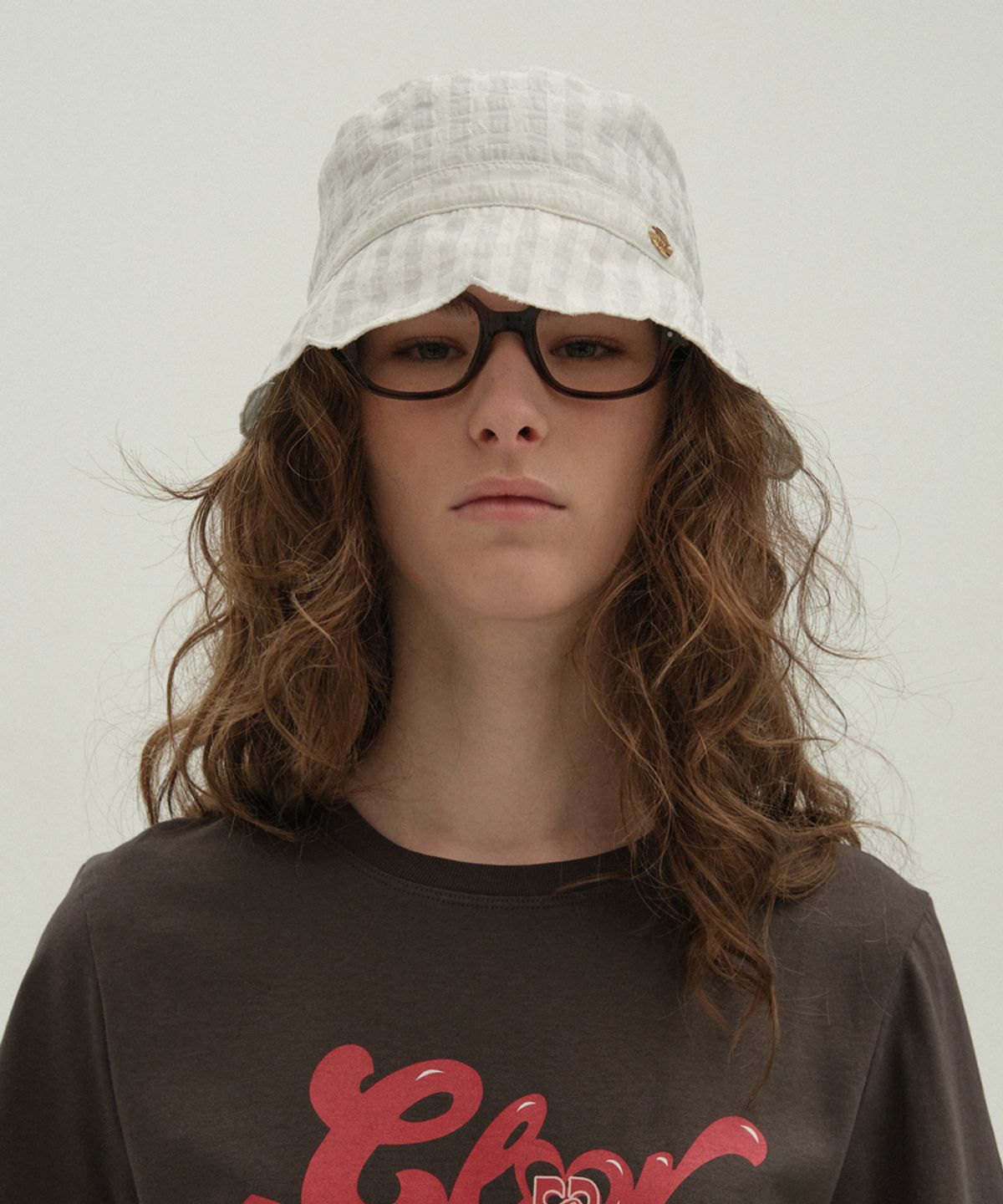 클로르(CLOR) SCALLOP BUCKET HAT - WHITE