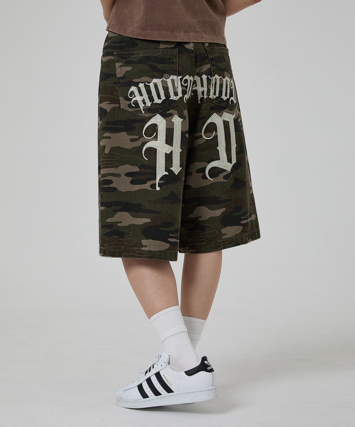 후드후드(HOODHOOD) HD 체인 자수 버뮤다 데님 팬츠 카모