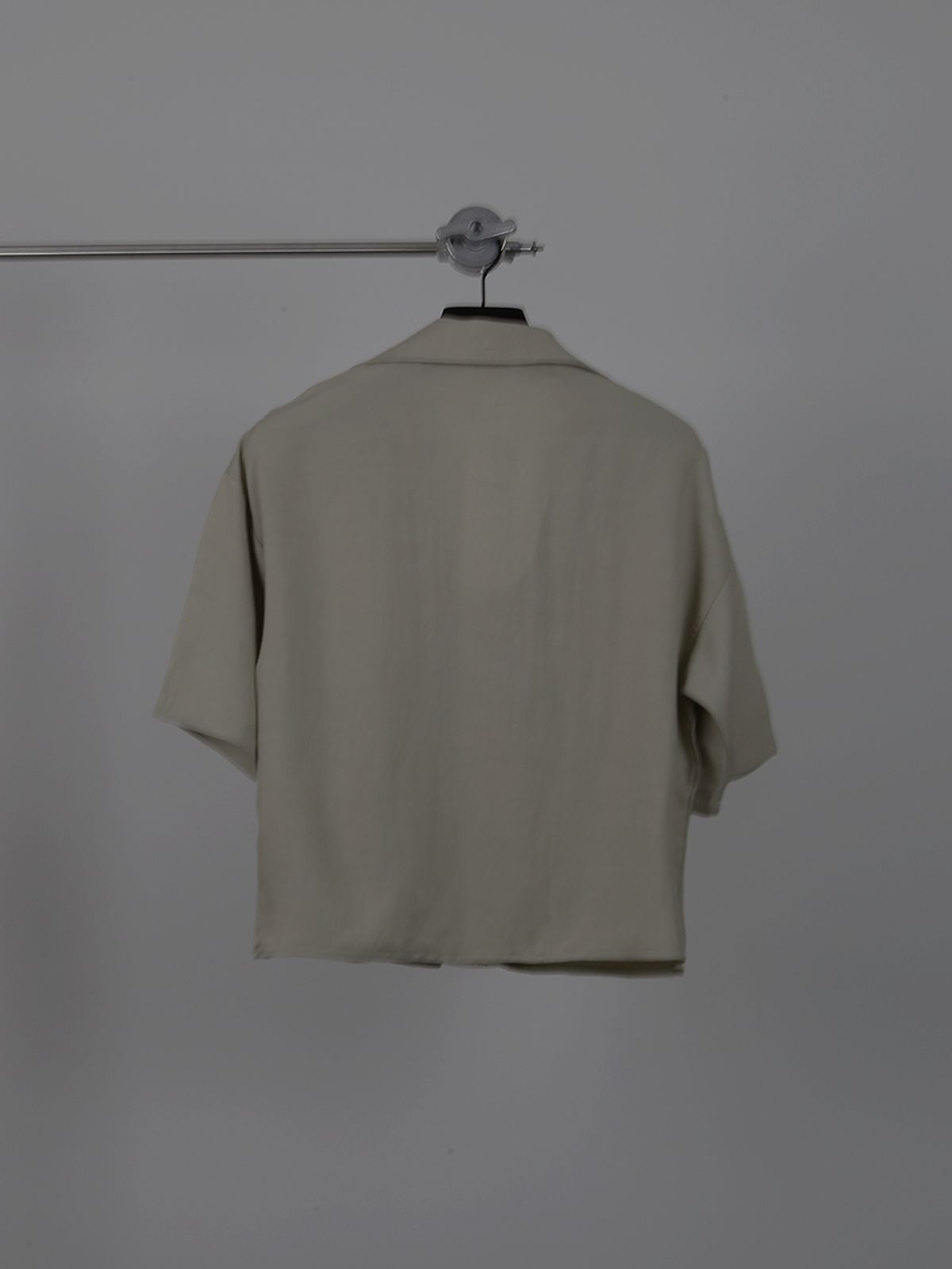 고저(GOZER) WINDY SHIRT_BEIGE