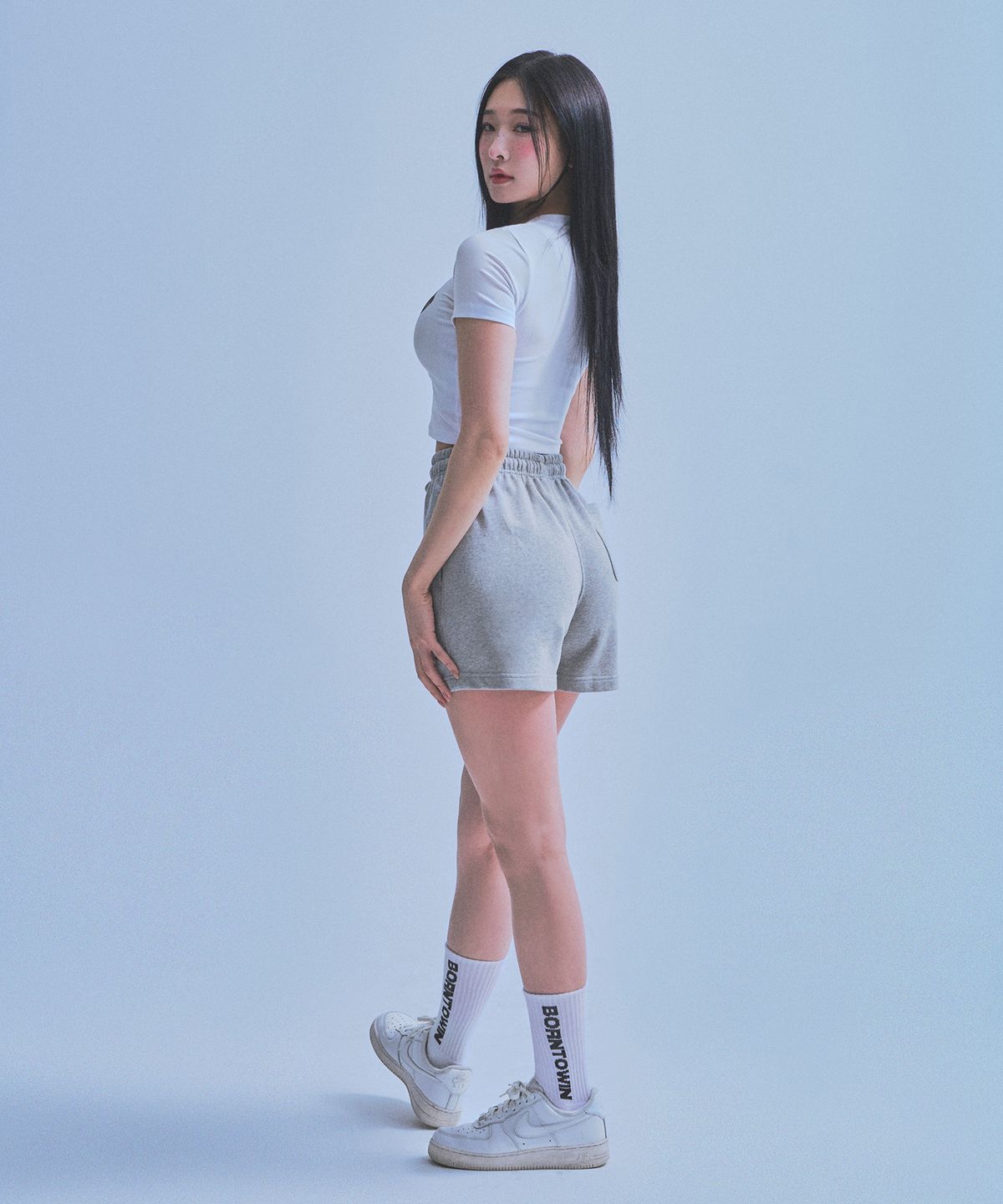 본투윈(BORN TO WIN) W CHROME B SHORTS [MELANGE GREY]