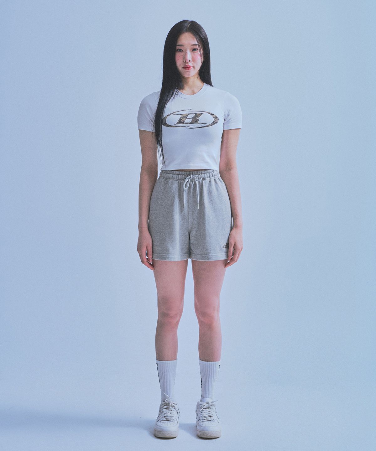 본투윈(BORN TO WIN) W CHROME B SHORTS [MELANGE GREY]