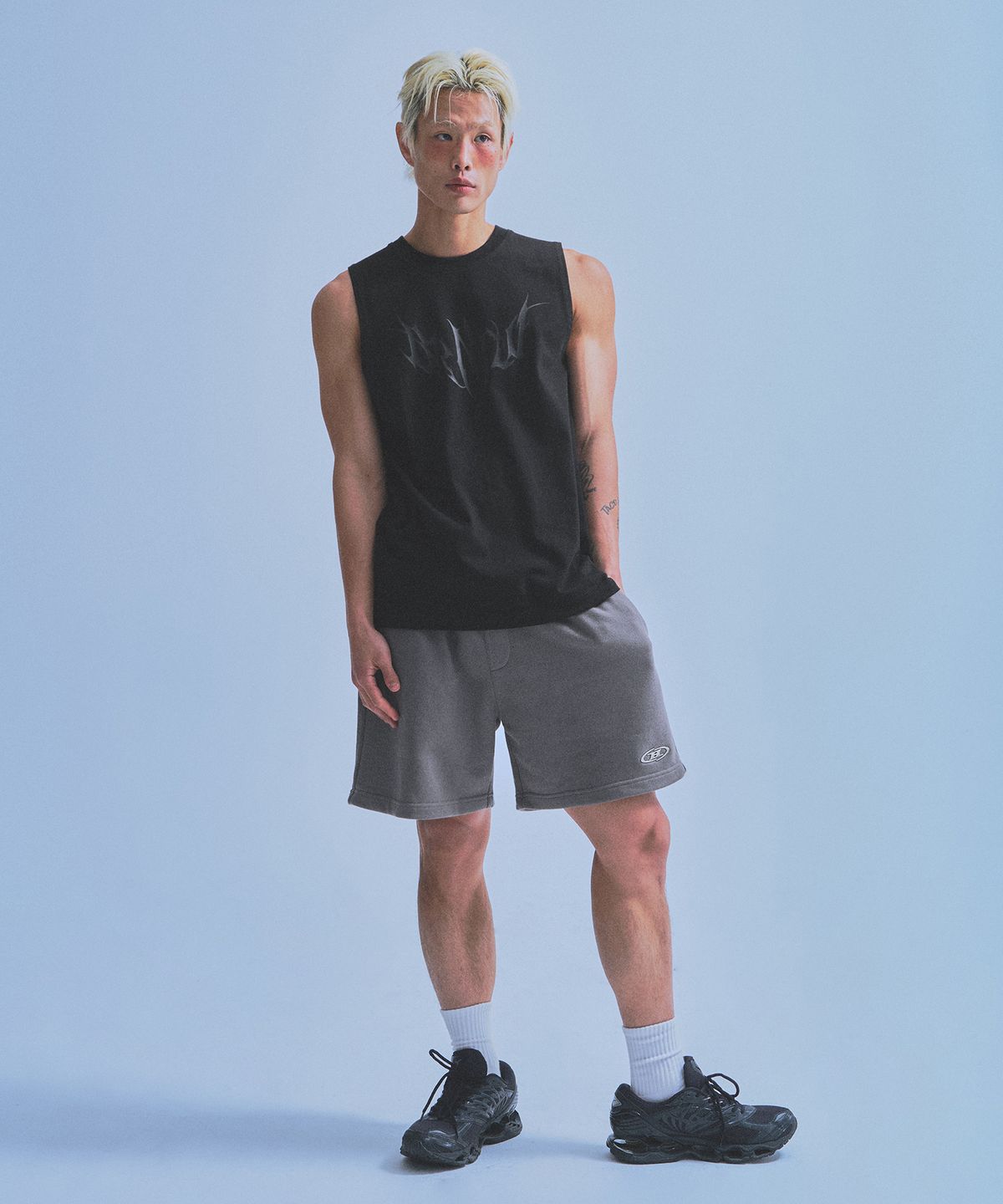 본투윈(BORN TO WIN) CHROME B HALF PANTS_SHORT VER [CHARCOAL]