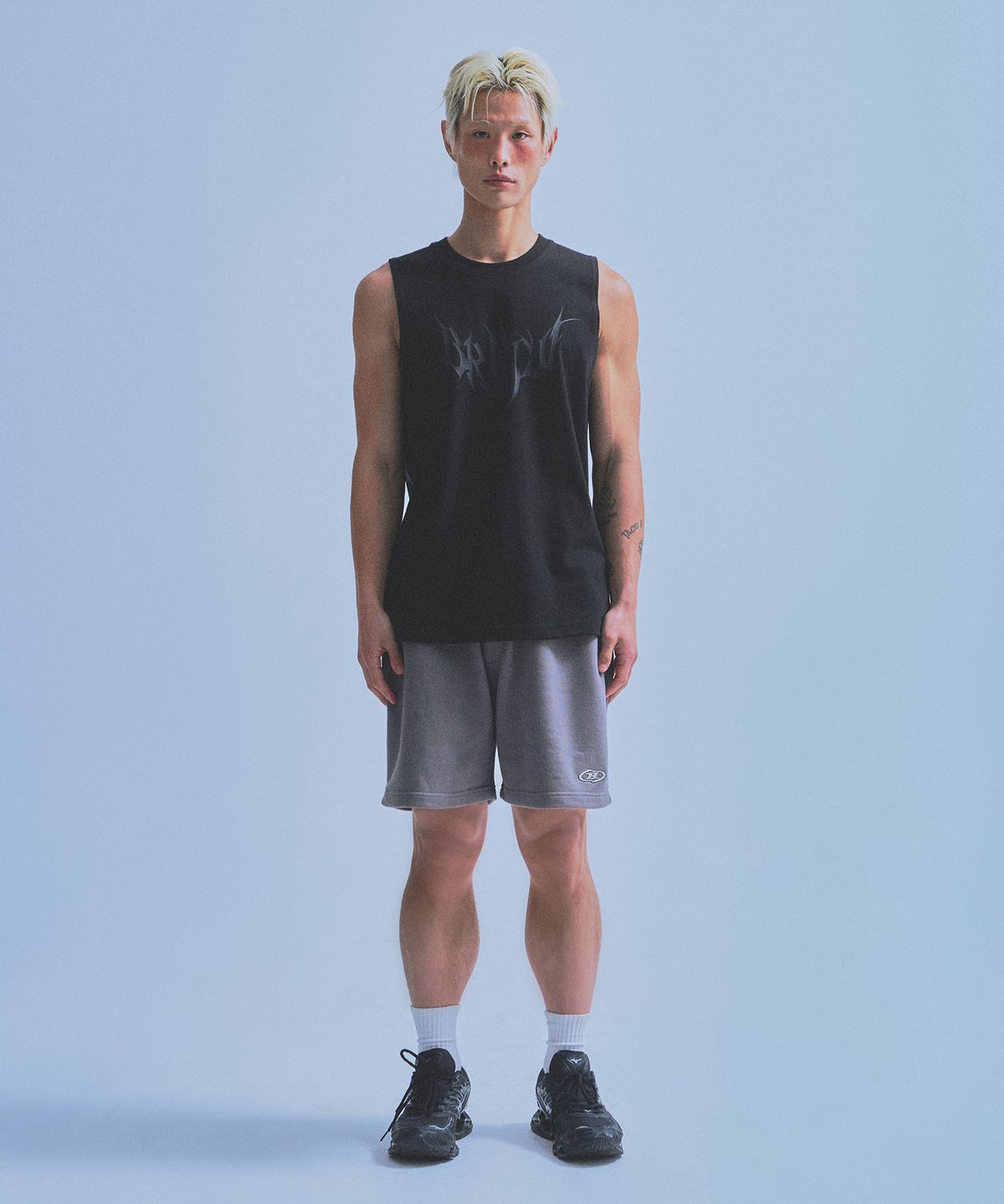 본투윈(BORN TO WIN) CHROME B HALF PANTS_SHORT VER [CHARCOAL]