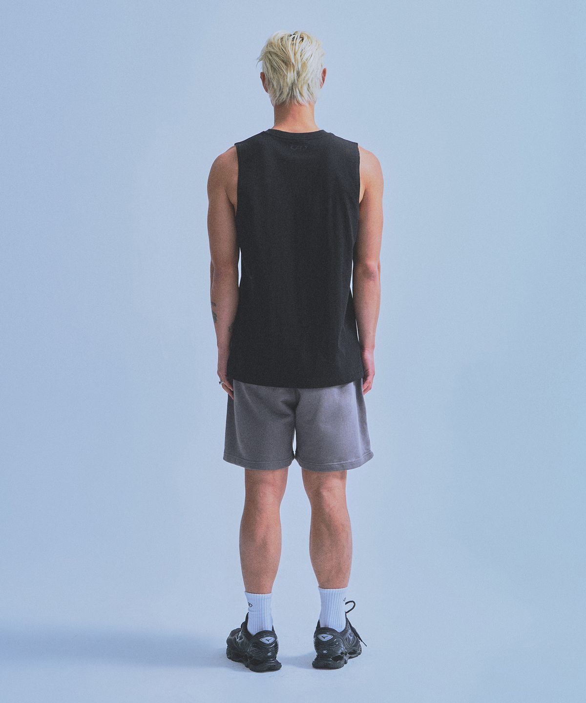 본투윈(BORN TO WIN) TRIBAL COMFORT FIT SLEEVLESS [BLACK]