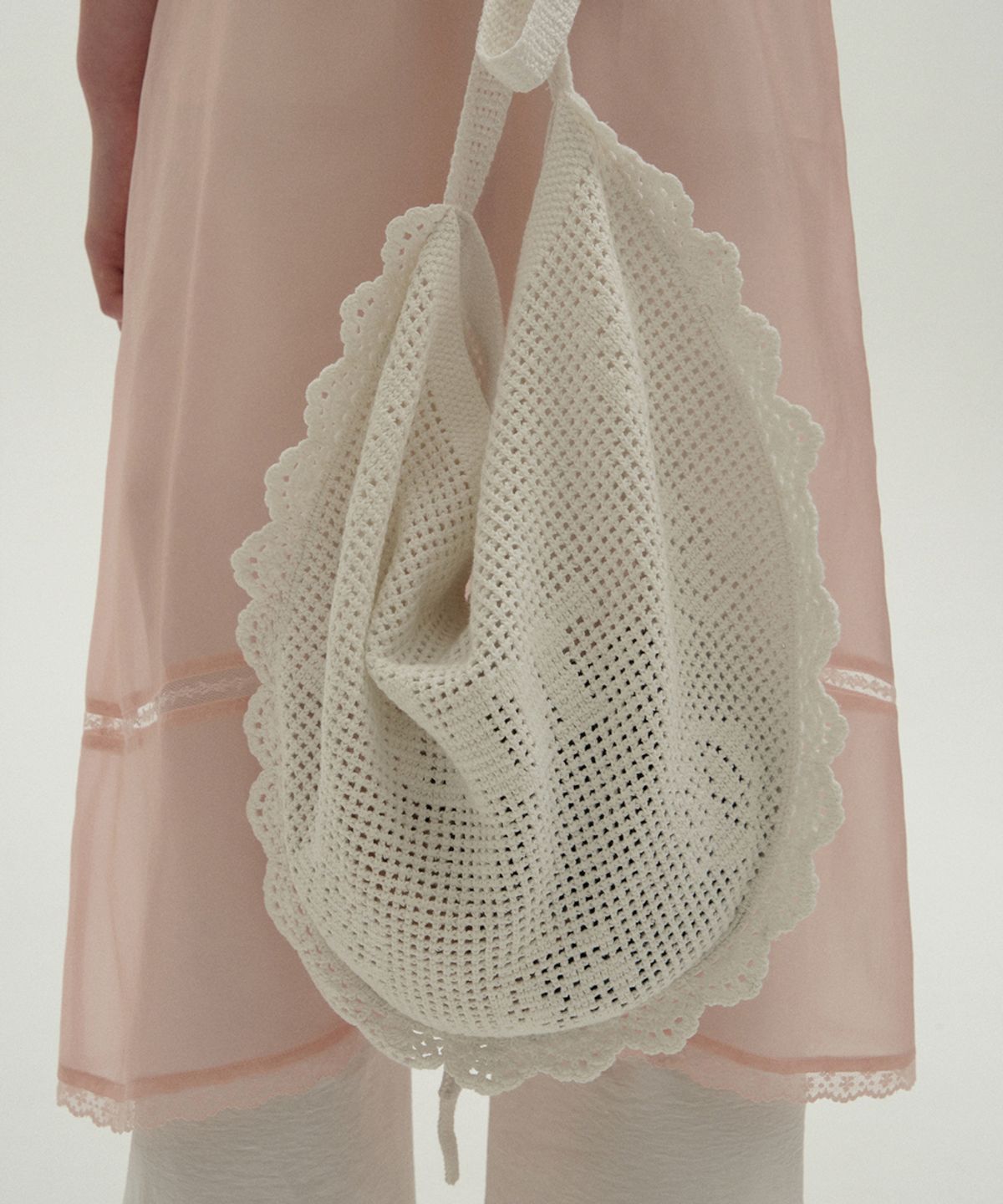 클로르(CLOR) CROCHET HALF MOON BAG(LARGE) - 3 colors