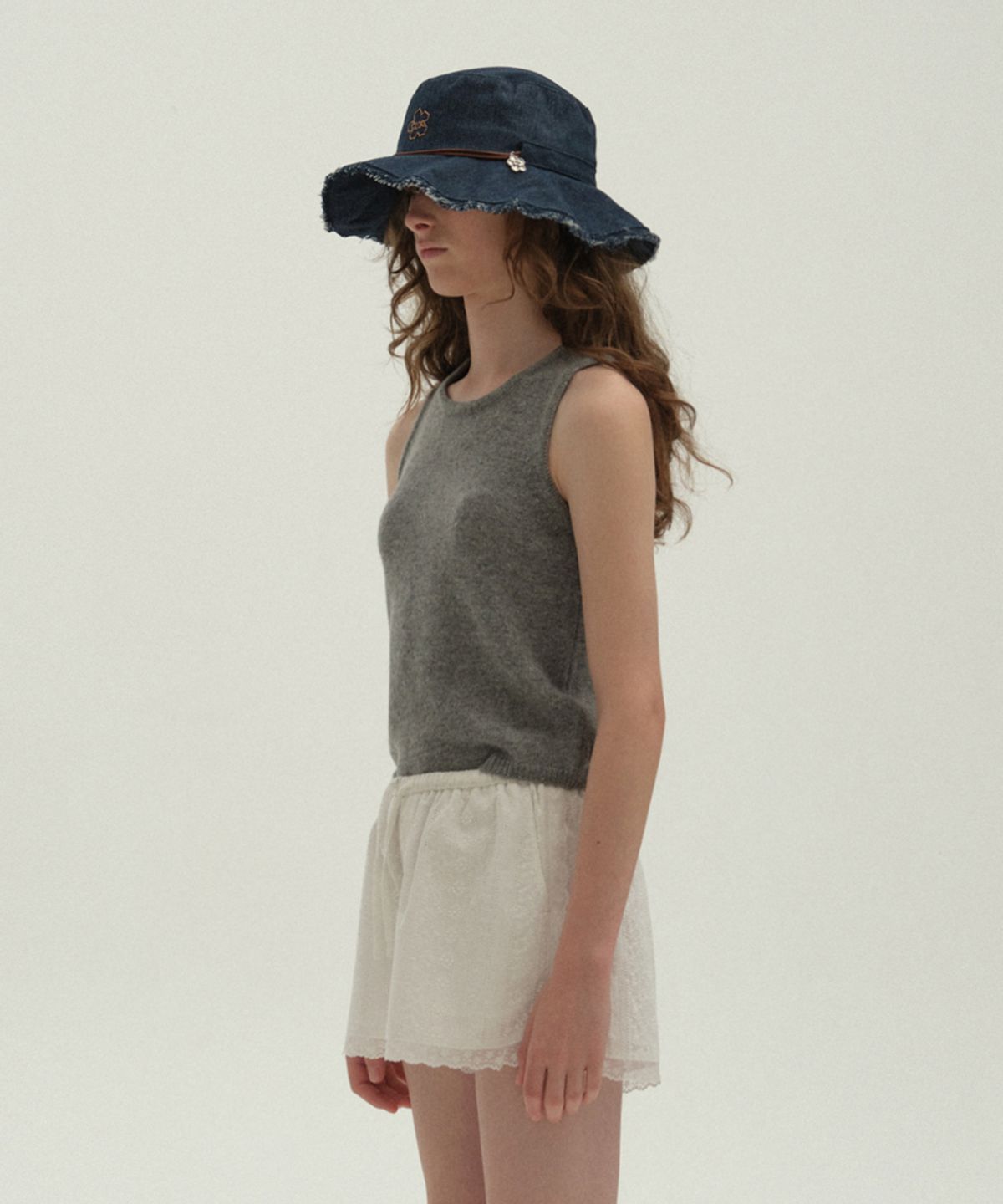 클로르(CLOR) FLOWER EMBROIDERY HAT - 5 colors