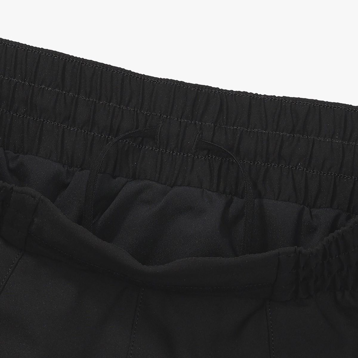 디아도라(diadora) 썸머 러닝 3인치 쇼츠 우먼 BLACK