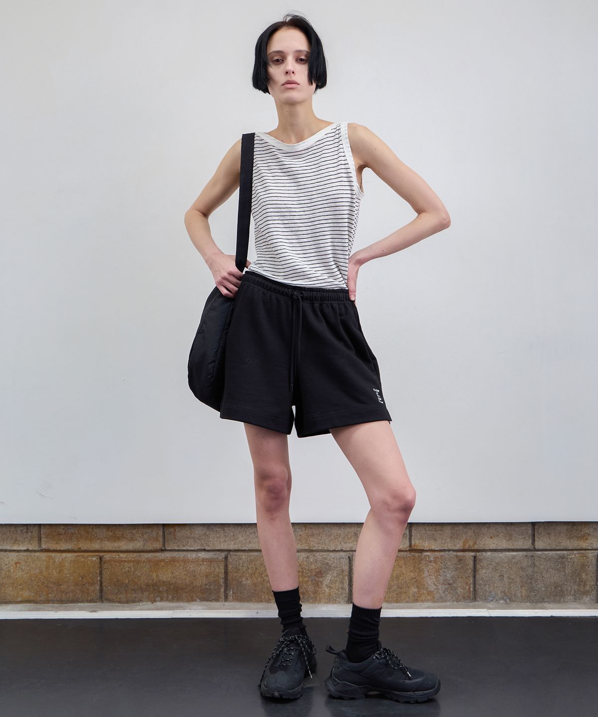 르바(LEVAR) Whenever Soft Sweat Shorts - Black