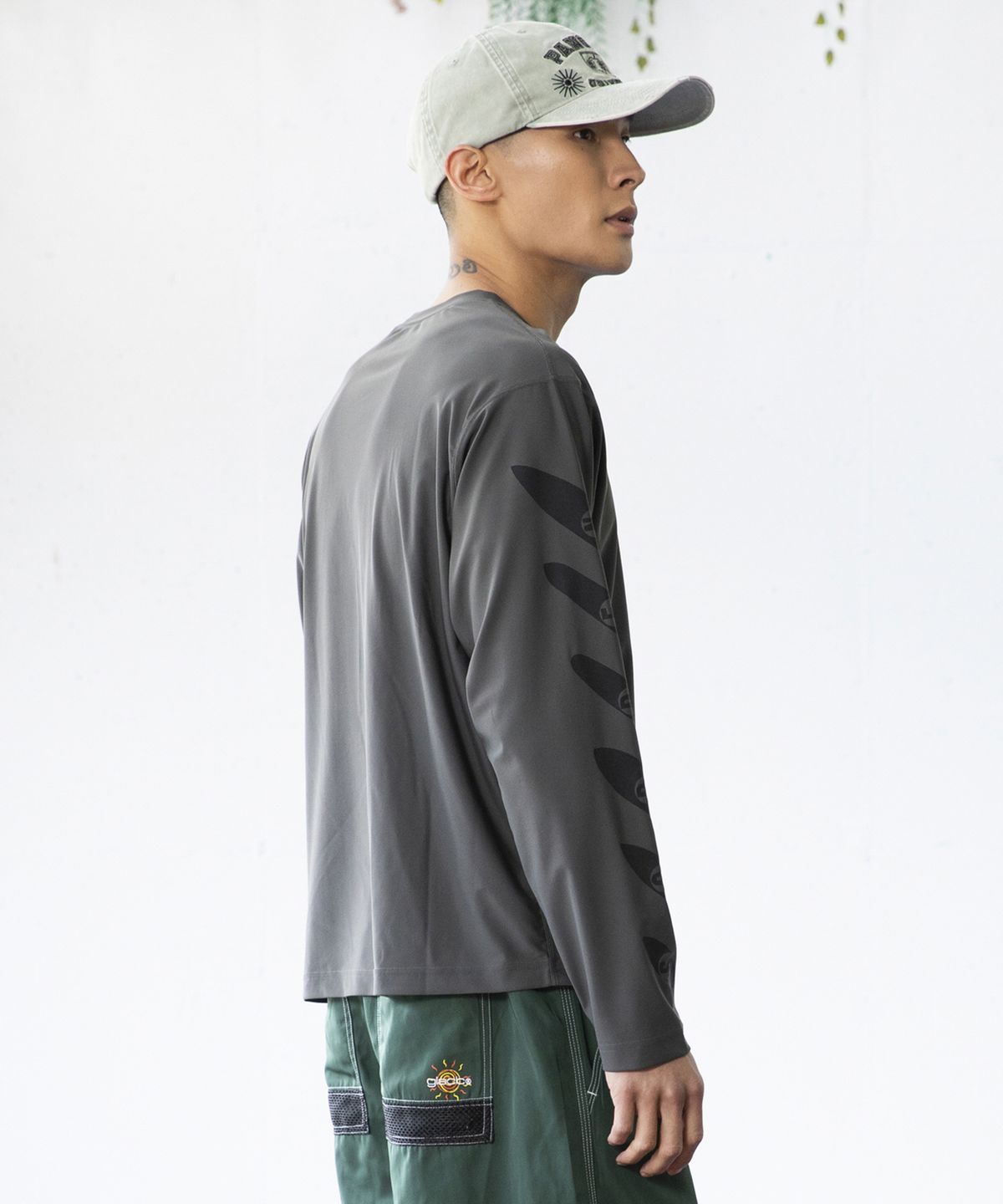 글랙(GLACK) GT156 서프보드 긴팔 래쉬가드 (CHARCOAL GRAY)
