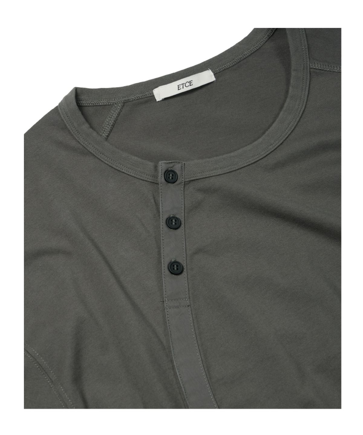 이티씨이(ETCE) CURVED HENLEY NECK TEE (CHARCOAL)