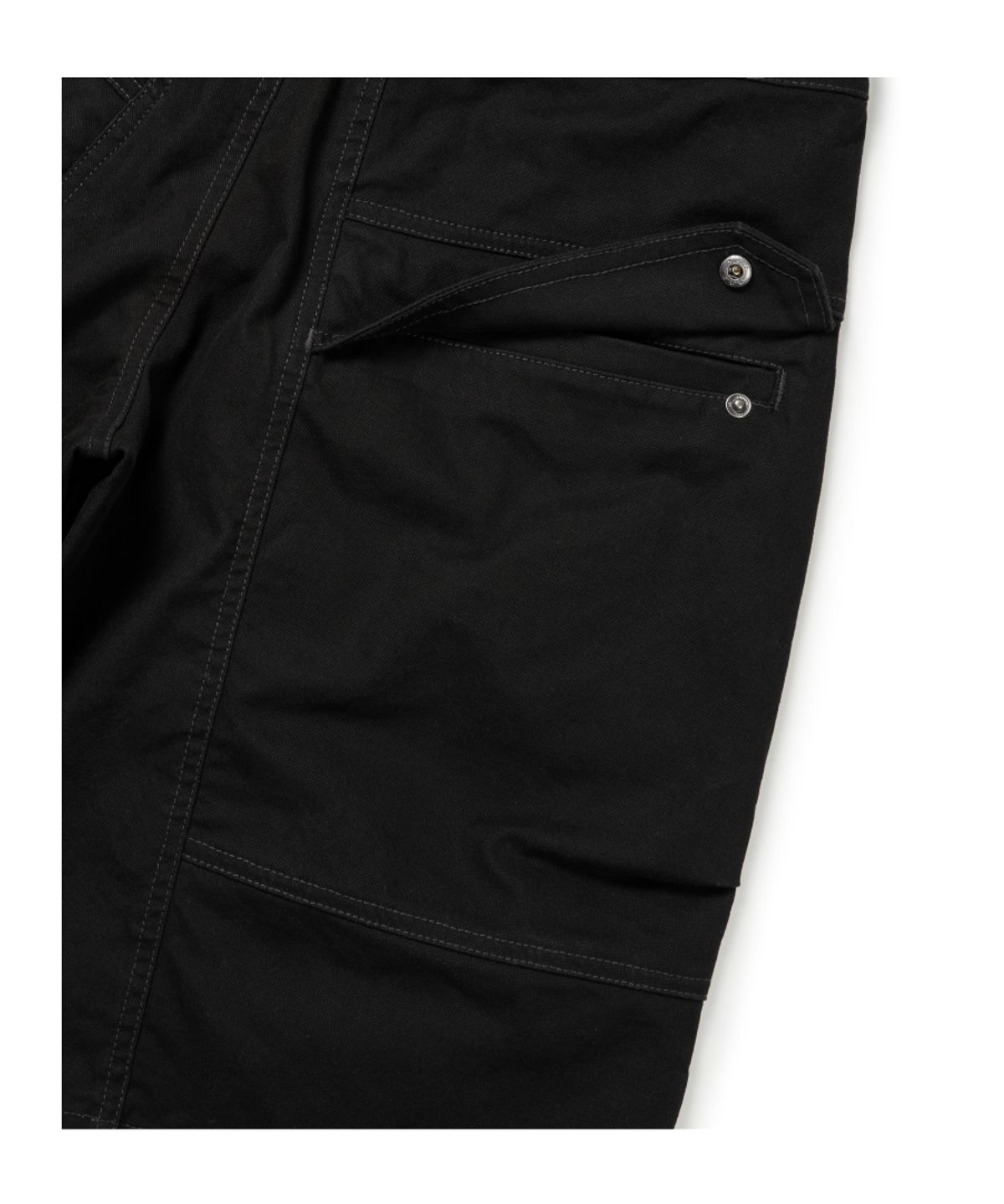 이티씨이(ETCE) DART BERMUDA SHORTS (BLACK)
