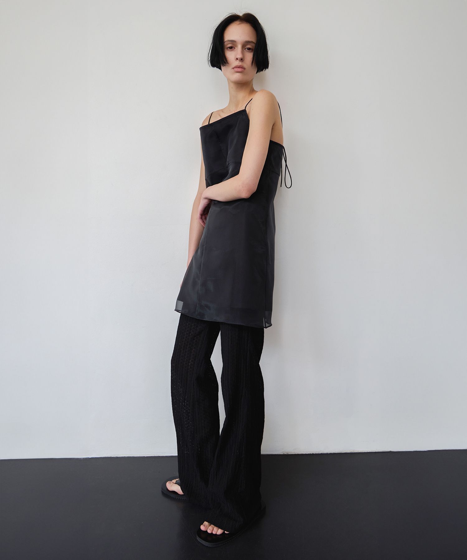 LEVAR ♥ Eyelet Lace Layered Pants /追跡付 MUSINSA | LEVAR Eyelet Lace Layered Pants - Black