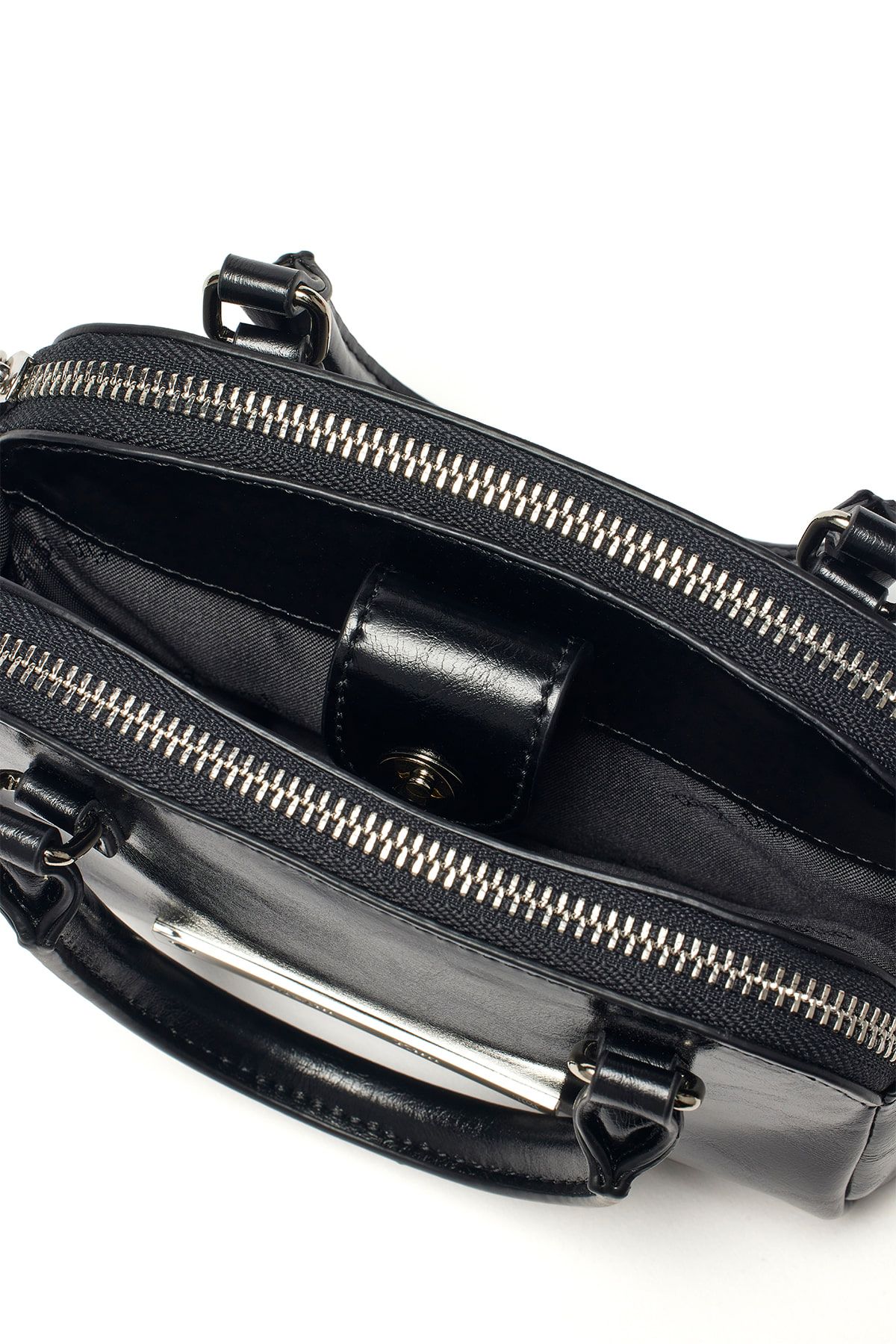 MATIN KIM ■ DOUBLE ZIPPER MINI CROSS BAG DOUBLE ZIPPER MINI CROSS BAG IN WHITE – Matin Kim