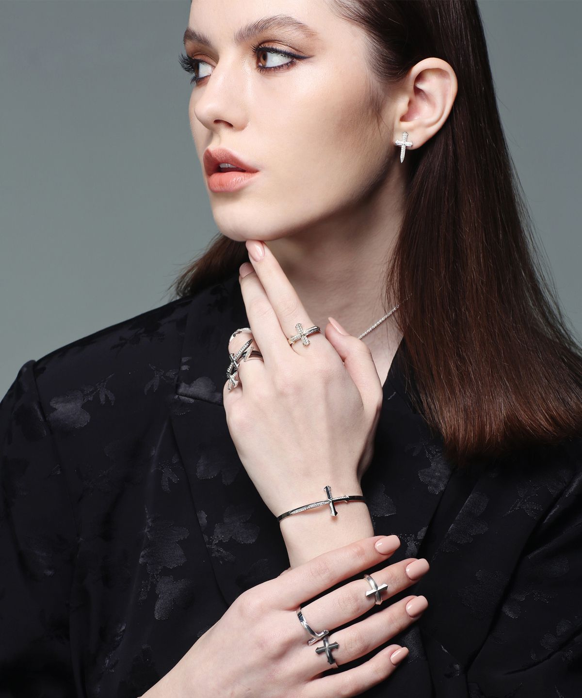트렌카디즘(TRENCADISM) 알렉산더 귀걸이 18K 골드  다이아몬드 이어링 ALEXANDER Earring AXE20BP