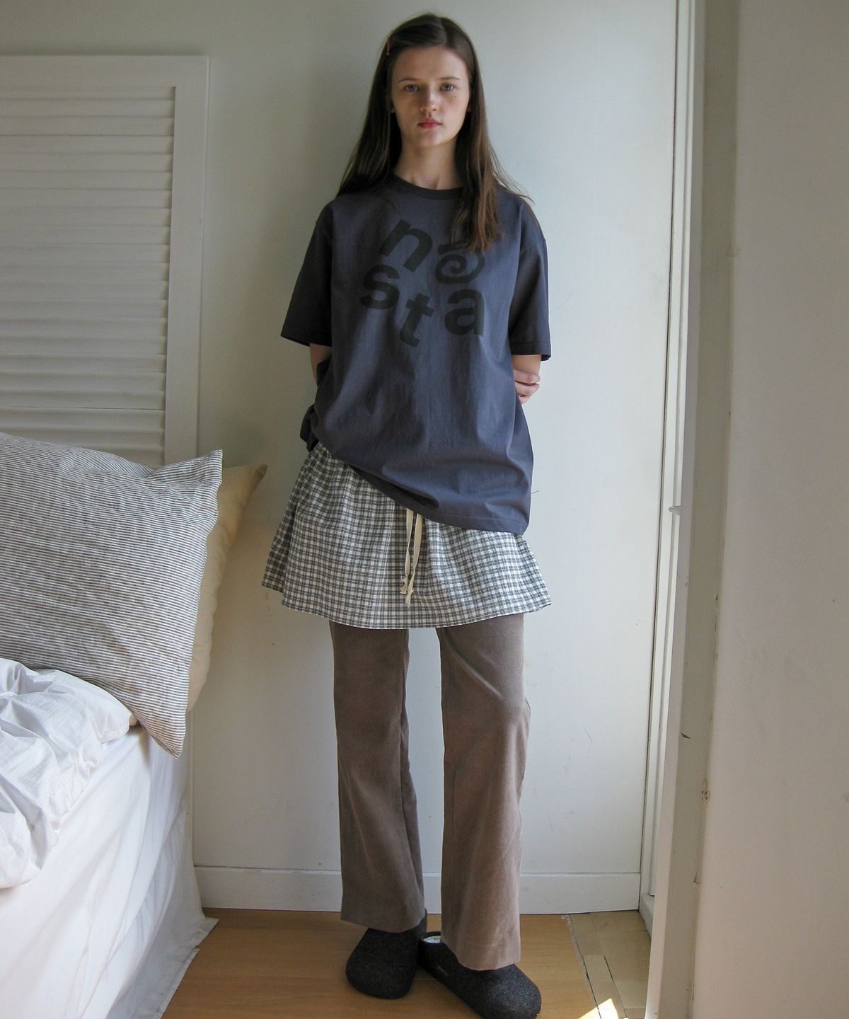 나츠(NAATS) At logo oversized t-shirt, chacoal