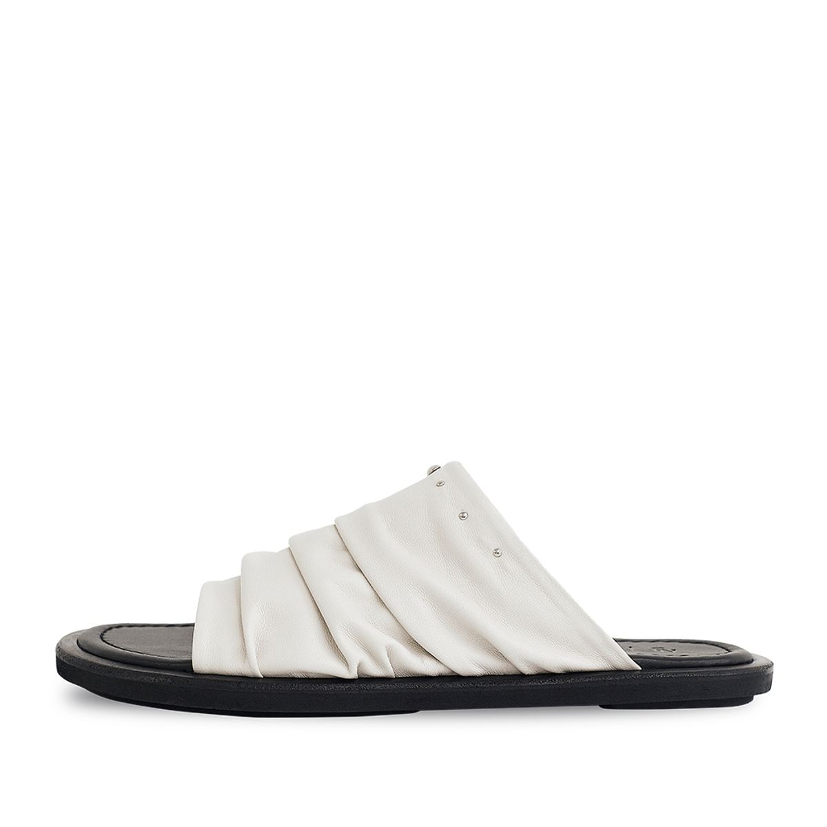 네거티브쓰리(NEGATIVETHREE) Slouchy Sheepskin Slides_Ivory