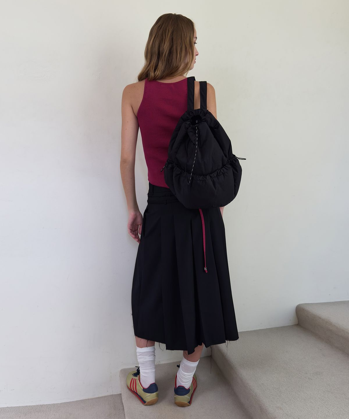 다이애그널(DIAGONAL) DRAWSTRING LIGHT BAG (black)
