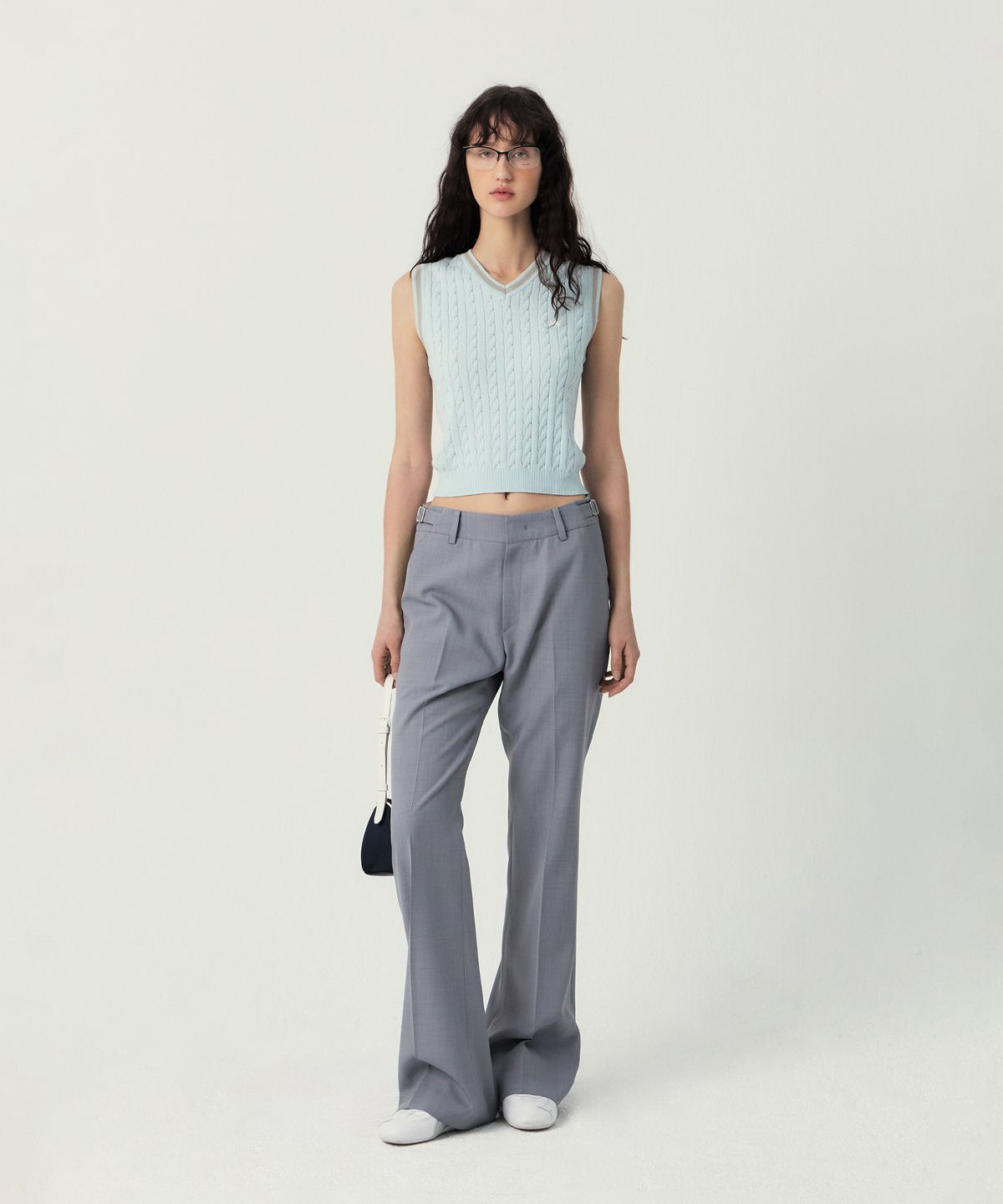 그로브(GROVE) KOA V-NECK KNIT VEST (BLUE)
