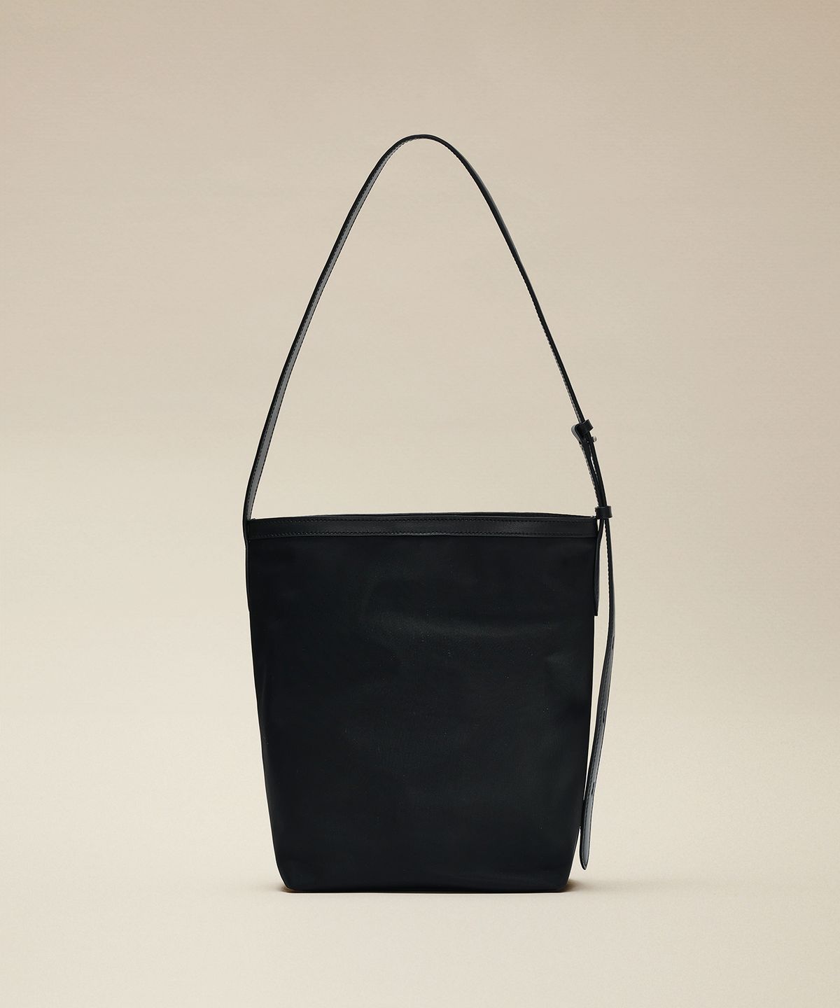 르메메(LEMEME) Sac Canele Nylon Black