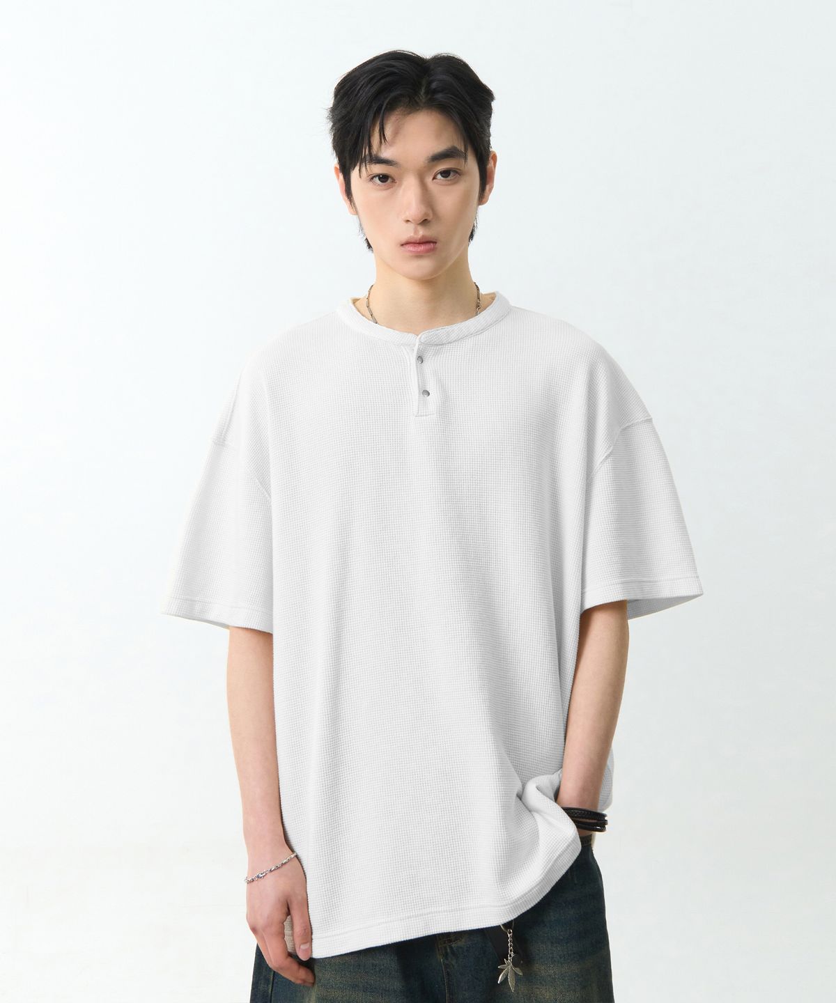 디미트리블랙(DIMITRI BLACK) ASI 에센셜 와플 헨리넥 반팔 티셔츠_화이트