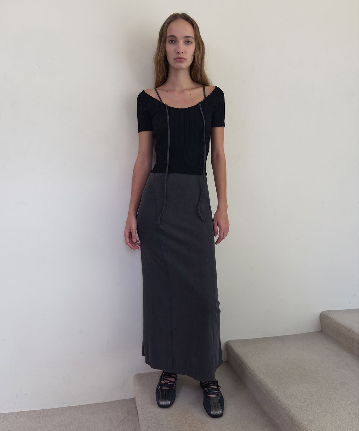 다이애그널(DIAGONAL) SCALLOP HALF SLEEVE KNIT (black)
