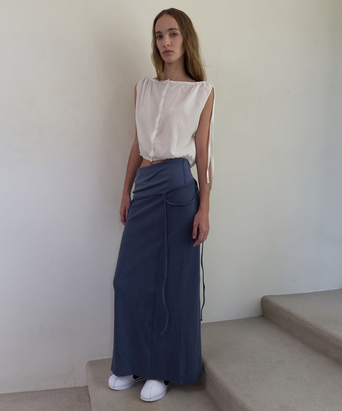 다이애그널(DIAGONAL) STRING SLEEVELESS BLOUSE (white)
