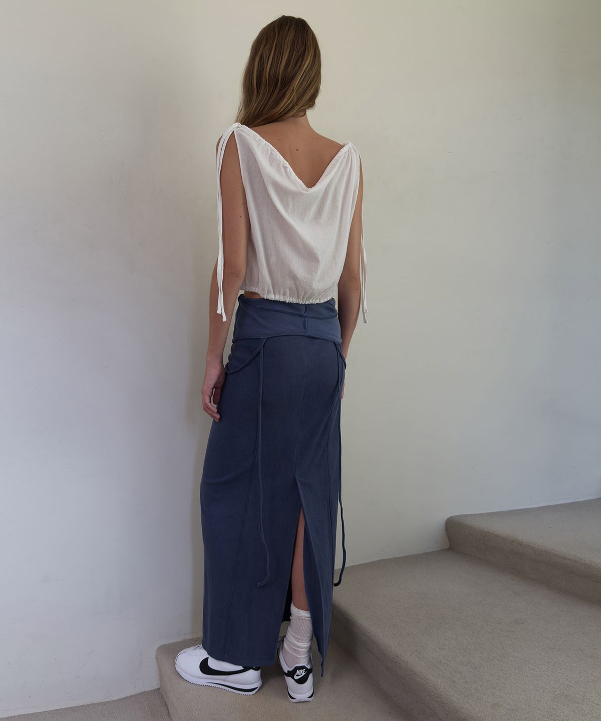 다이애그널(DIAGONAL) STRING SLEEVELESS BLOUSE (white)
