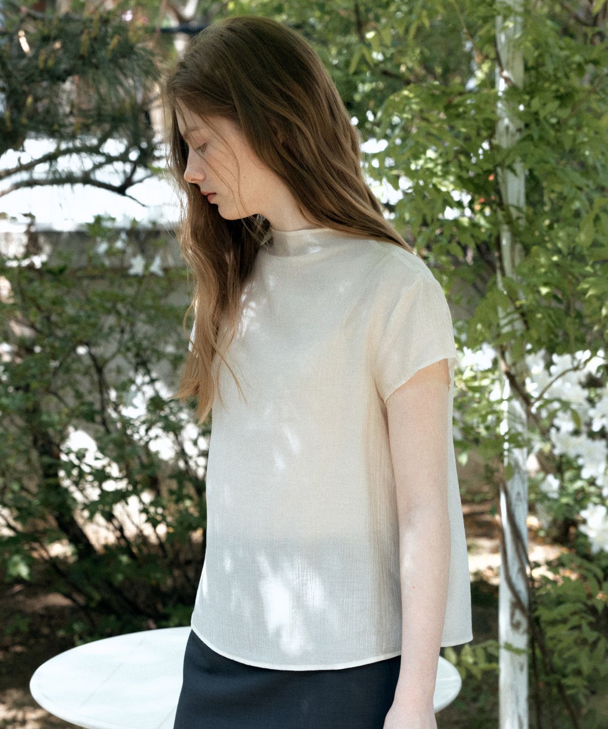엽페(YUPPE) PLEATED CAP SHIRT_IVORY