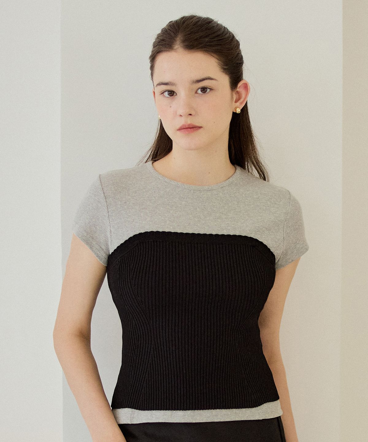 엽페(YUPPE) WAVE KNIT BUSTIER_BLACK