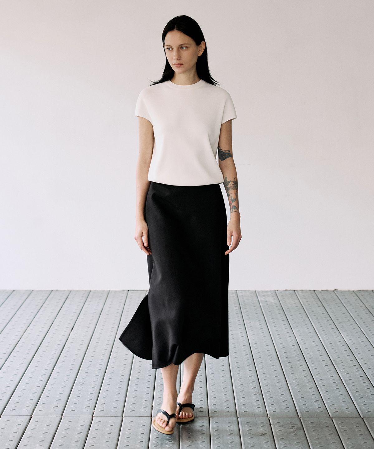 앳모어(ATMORE) 셀리나 슬릿 밴딩 스커트 (black)
