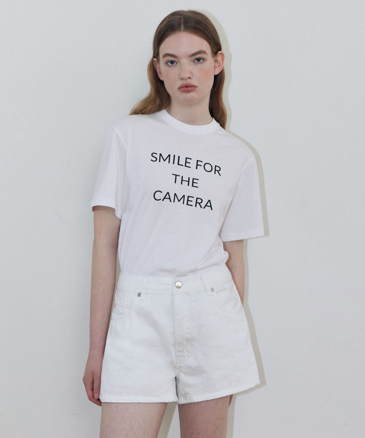 레이디 볼륨(LADY VOLUME) 디스트레스드 데님 쇼츠 (WHITE)