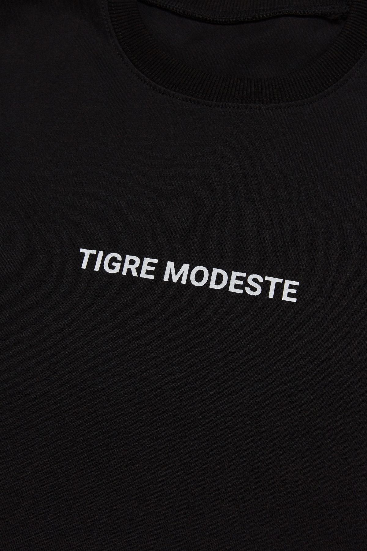 티그레 모데스트(TIGREMODESTE) 시그니처 넥밴드 슬리브리스 _블랙