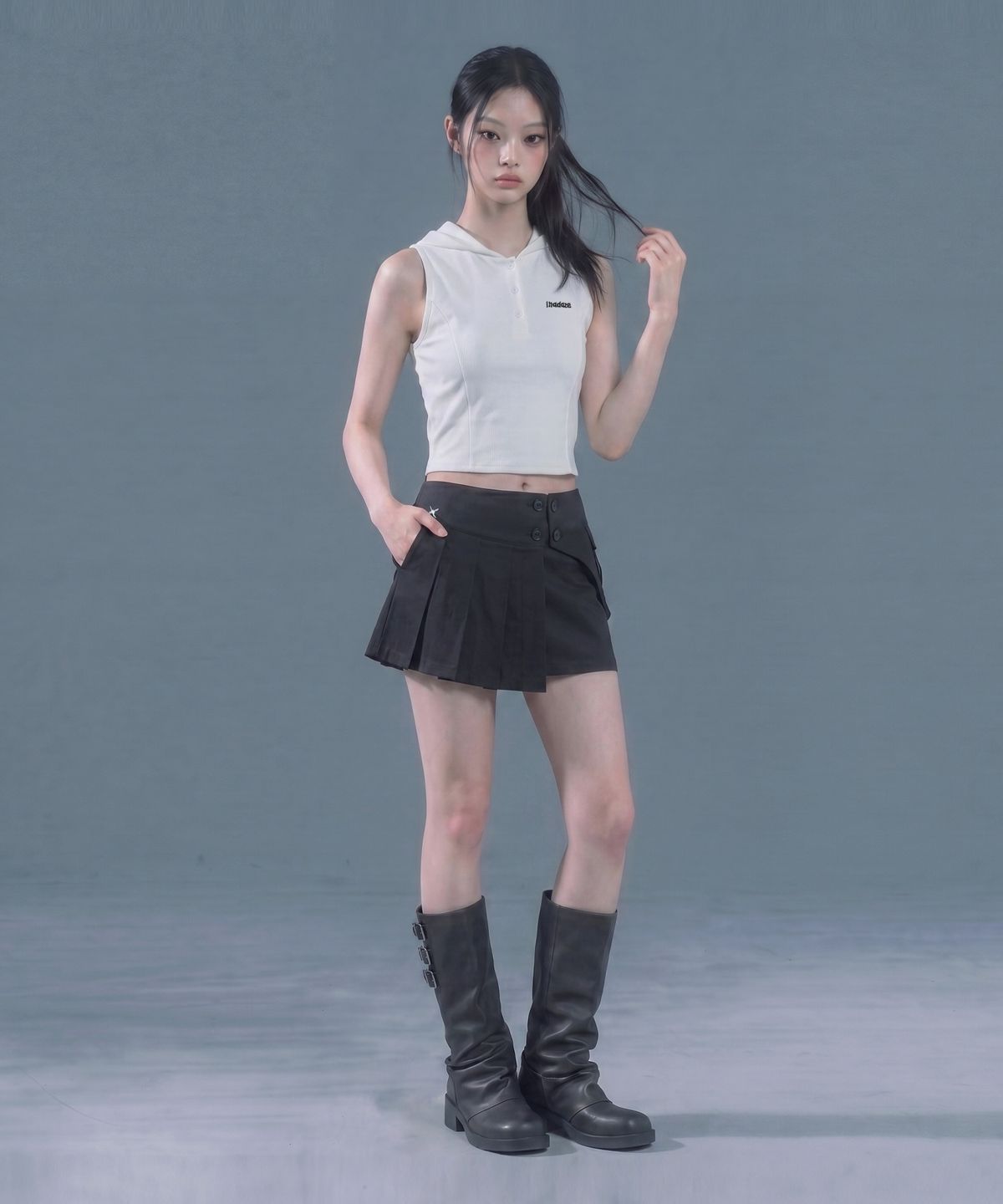 인어데이즈(INADAZE) 베이직 로고 후드 민소매 (화이트)