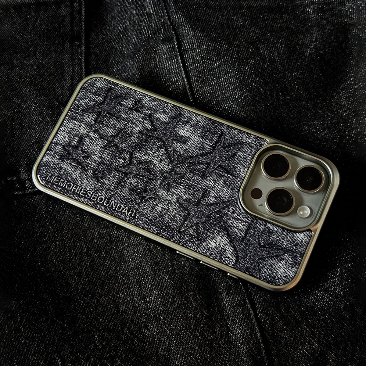 메모리즈바운더리(MEMORIESBOUNDARY) Broadstar Jeans Case (SV_Black)