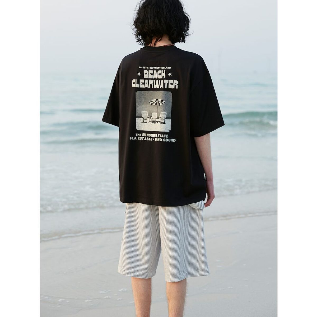 샌드 사운드(SAND SOUND) (UNISEX) 핀스트라이프 데님 버뮤다 숏츠  화이트