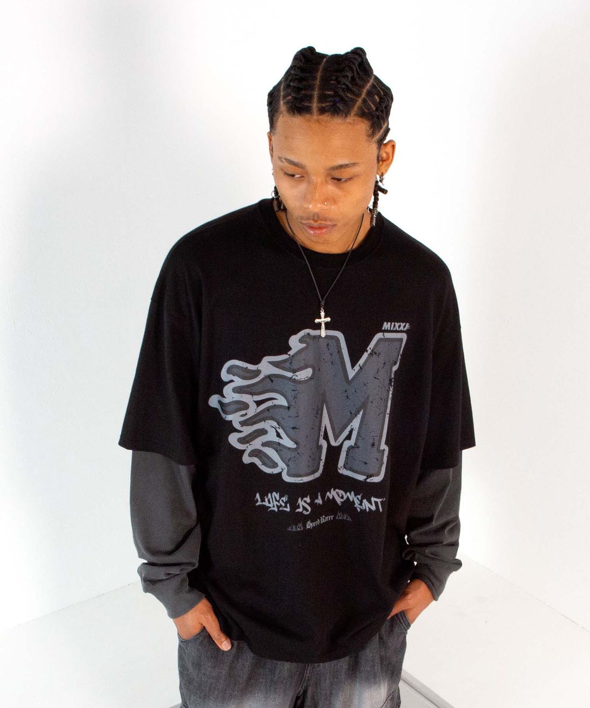 믹쓰제이(MIXXJ) FLAME LAYERED LONG SLEEVE (BLACK)