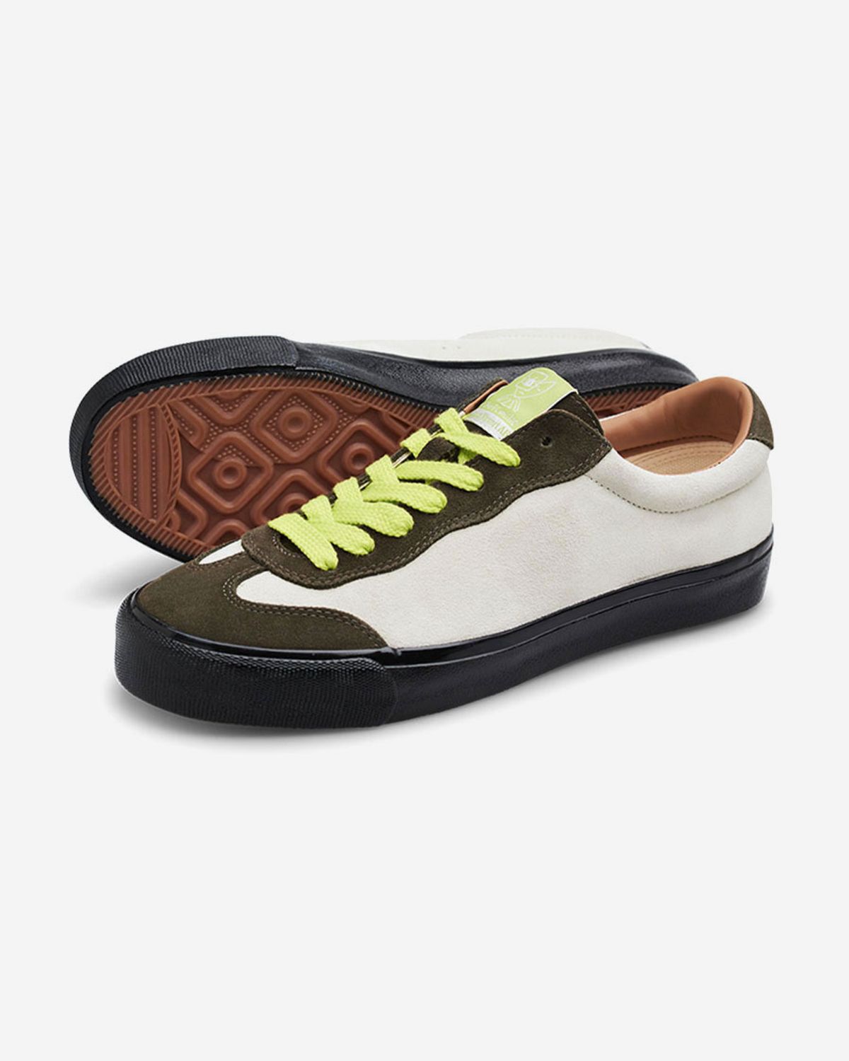 라스트리조트(LAST RESORT) VM004 MILIC SUEDE LO [OLIVE CREAM/BLACK]