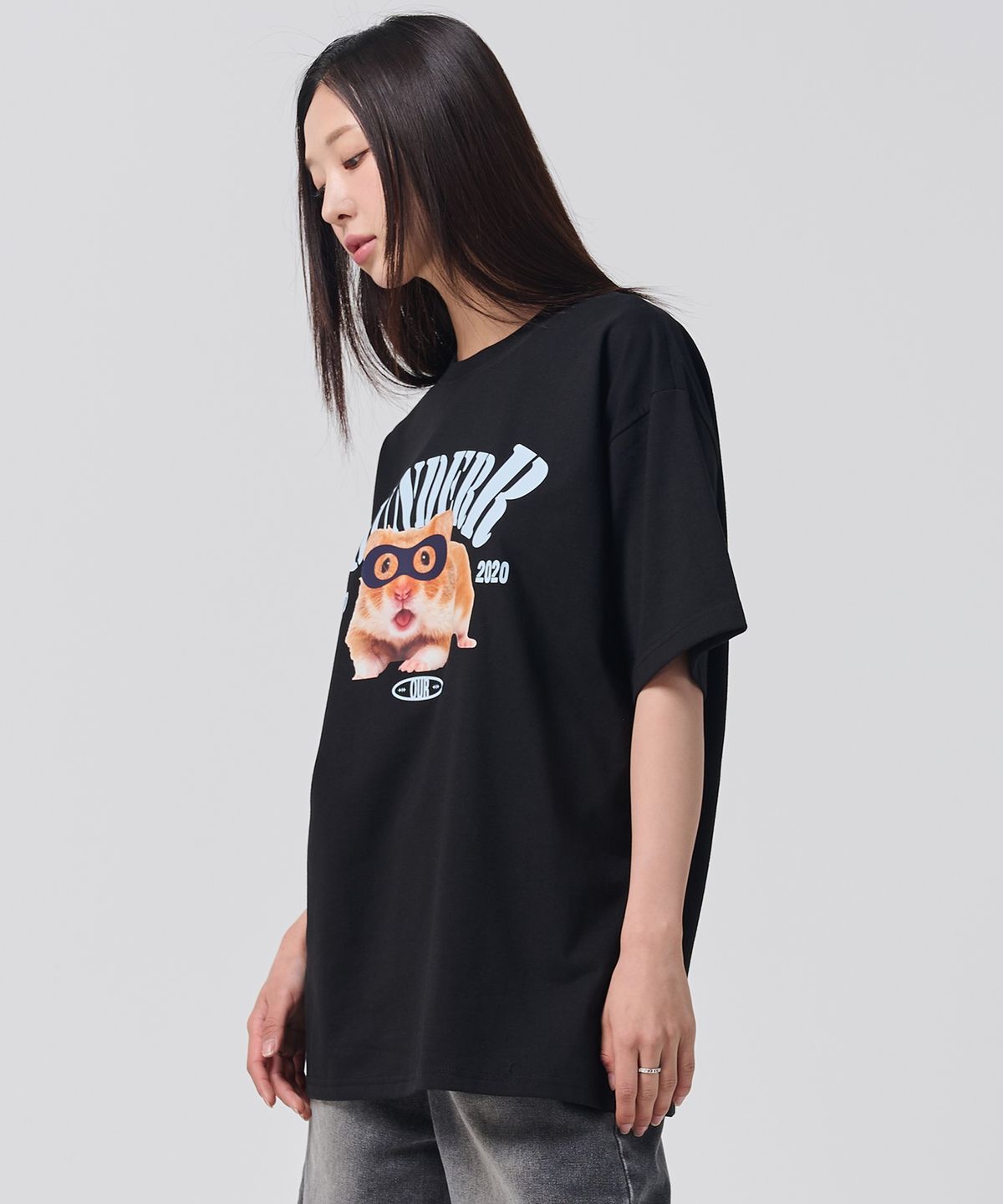 오언더알(OUNDERR) MASK HAMSTER 반팔 티셔츠 (블랙)