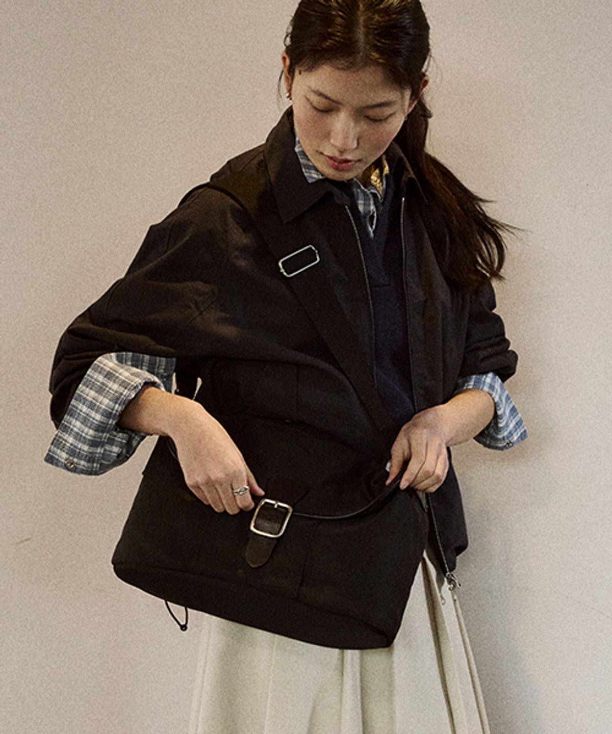 드메이커(DEMAKER) Velon nylon cross bag-black