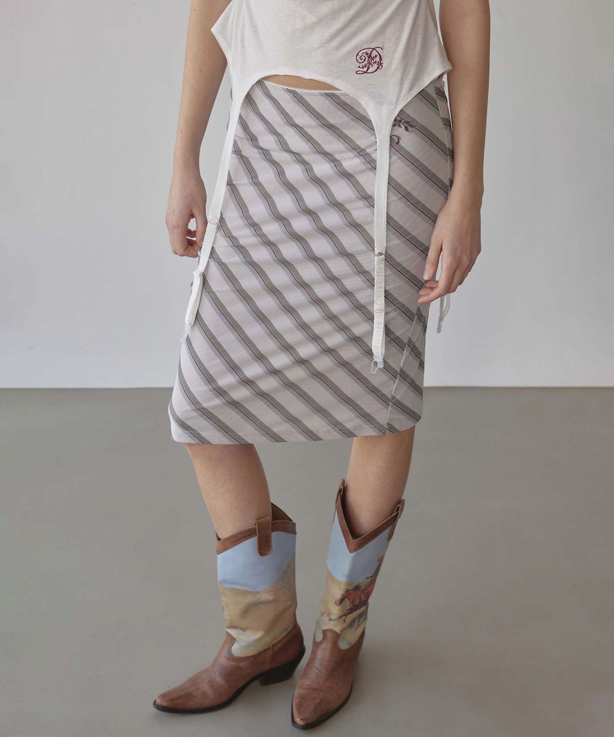 스컬프터(SCULPTOR) Mesh Stripe Midi Skirt Beige