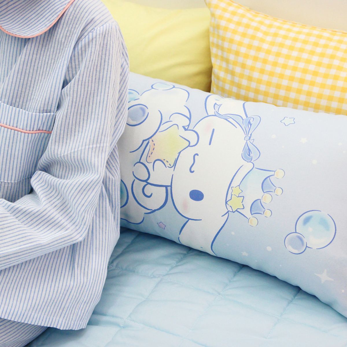 나라홈데코(NARAHOMEDECO) 산리오 시나모롤 사각바디필로우 버블드림
