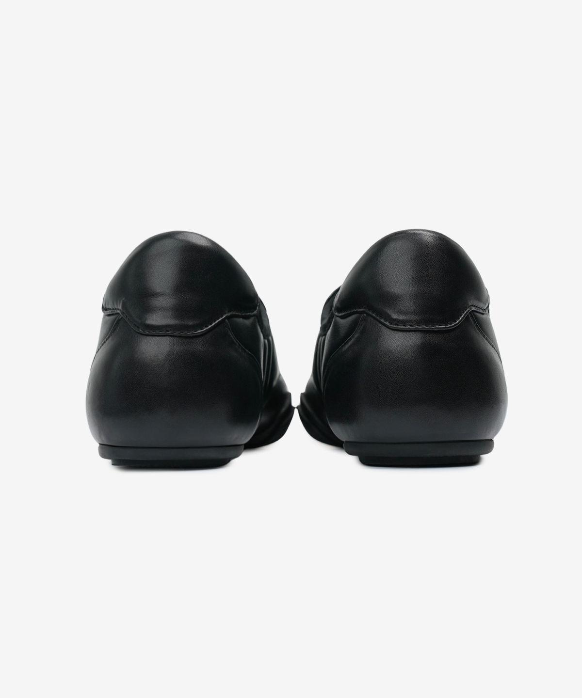 이크닉(IHCNIK) r. 901 whispering sneakers / black