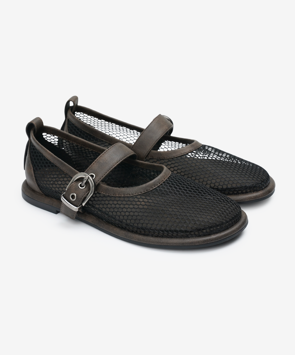 이크닉(IHCNIK) r. 903  mesh buckle flats  /  brown