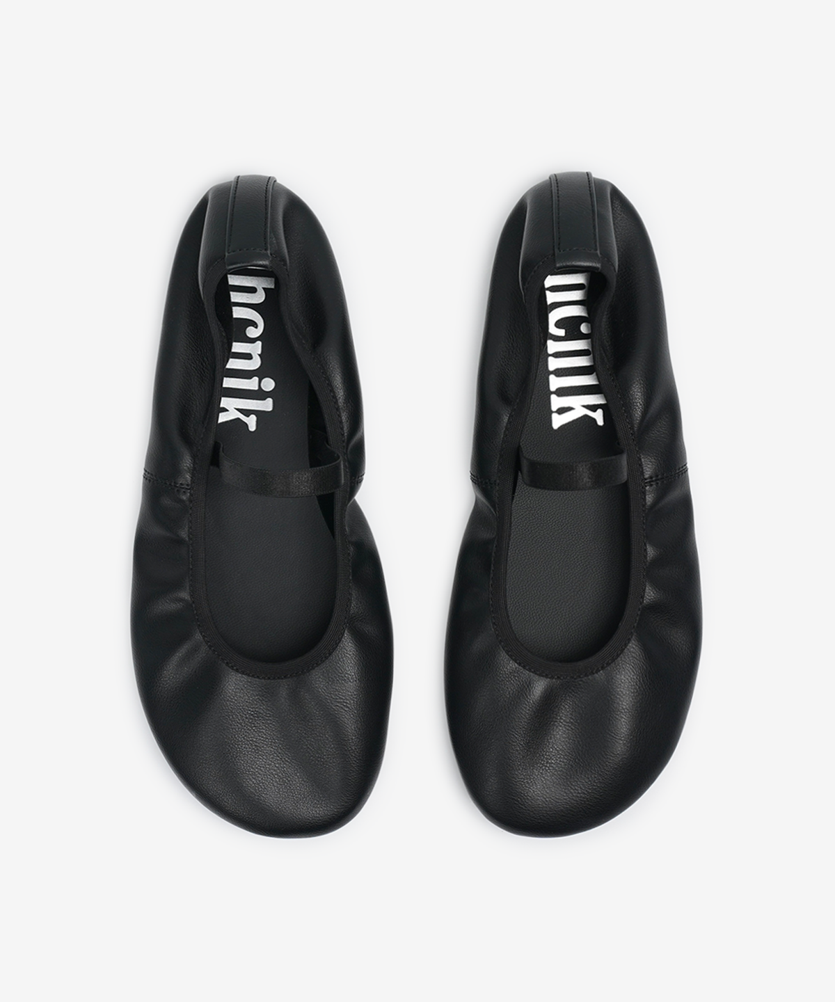 이크닉(IHCNIK) r. 910  wrinkle mary jane flats  /  black