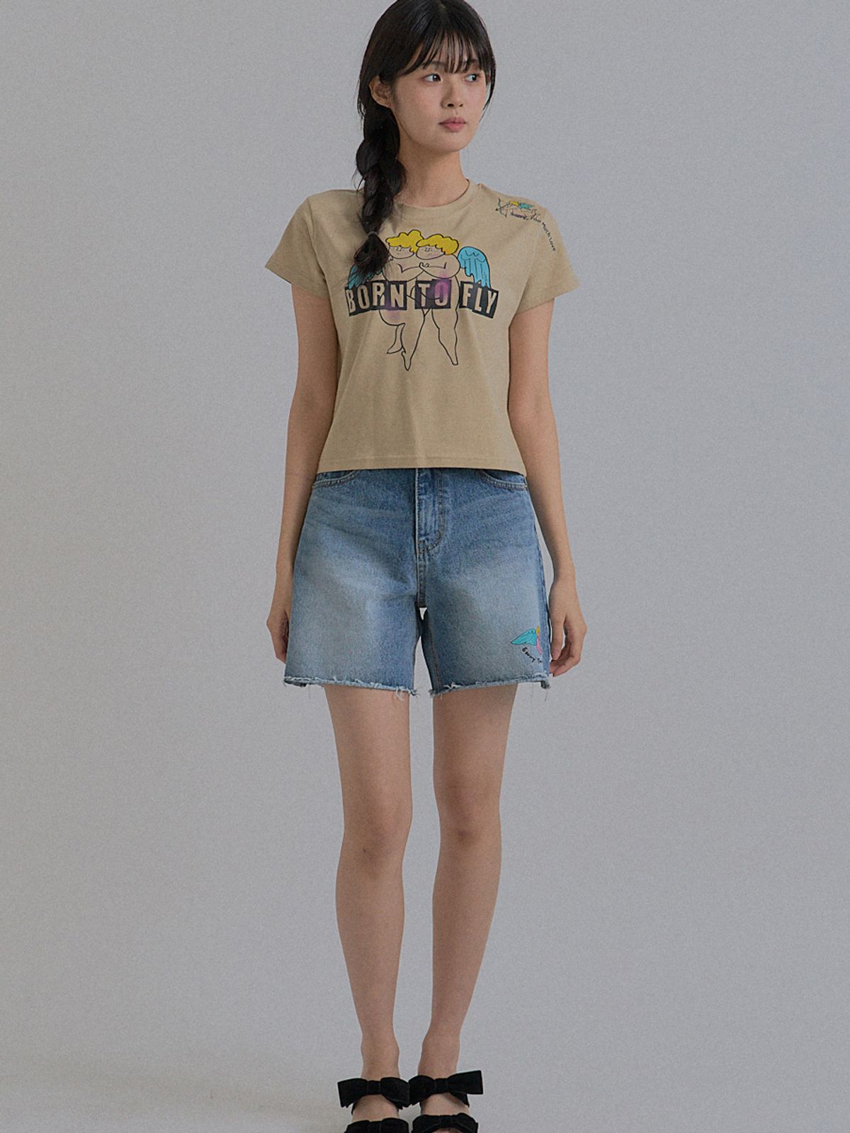 쏘리, 투 머치 러브(SORRY, TOO MUCH LOVE) Angels Dancing T-Shirt_Khaki