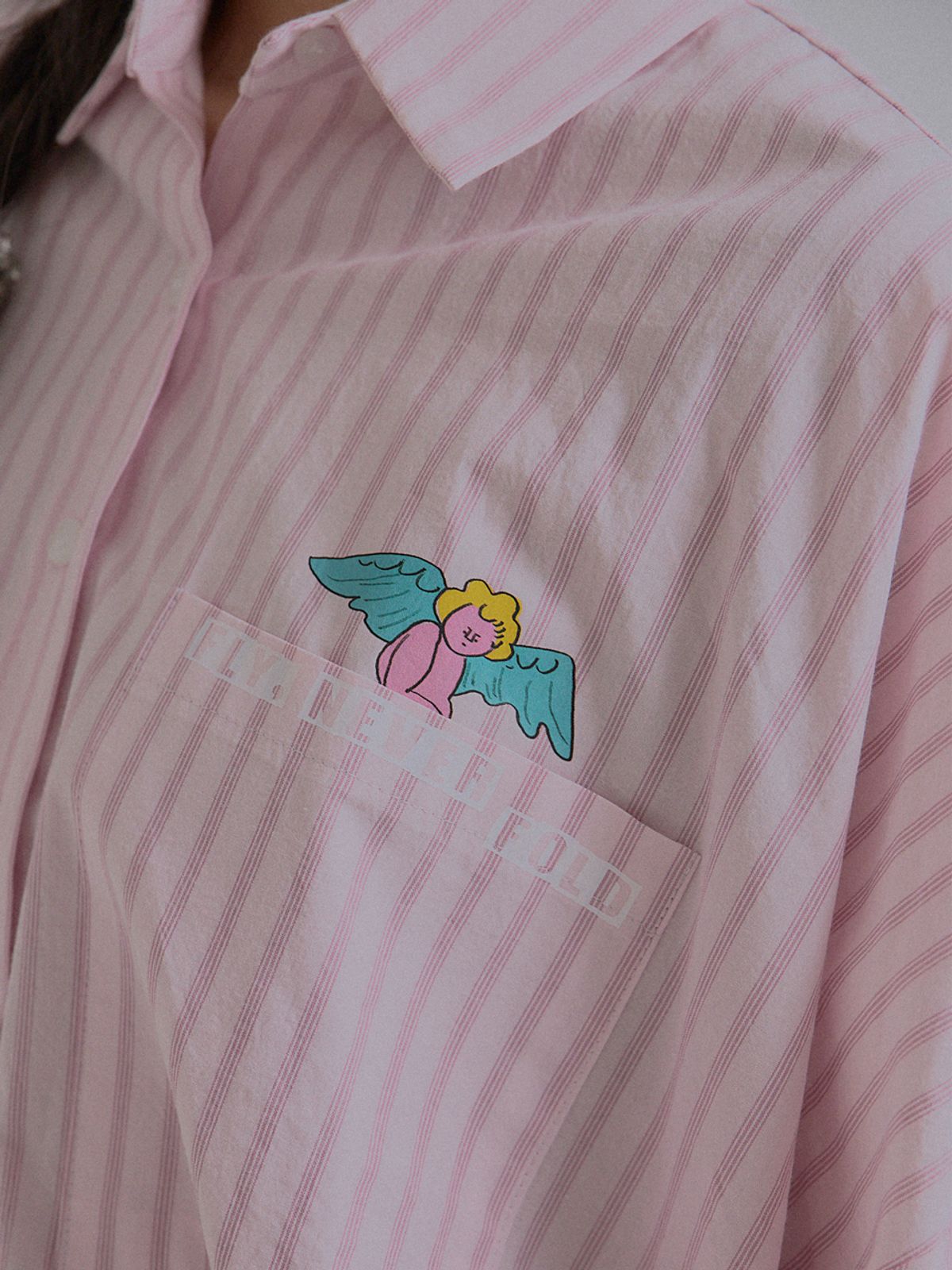 쏘리, 투 머치 러브(SORRY, TOO MUCH LOVE) Pinstripe Relaxed Drop Shoulder_Pink