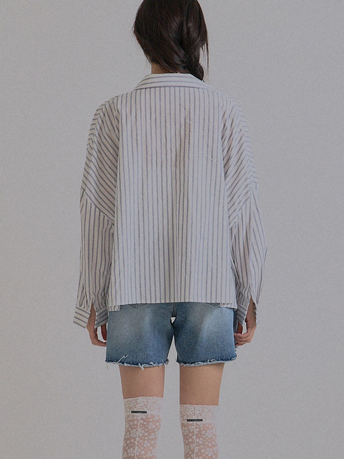 쏘리, 투 머치 러브(SORRY, TOO MUCH LOVE) Pinstripe Relaxed Drop Shoulder_Ivory