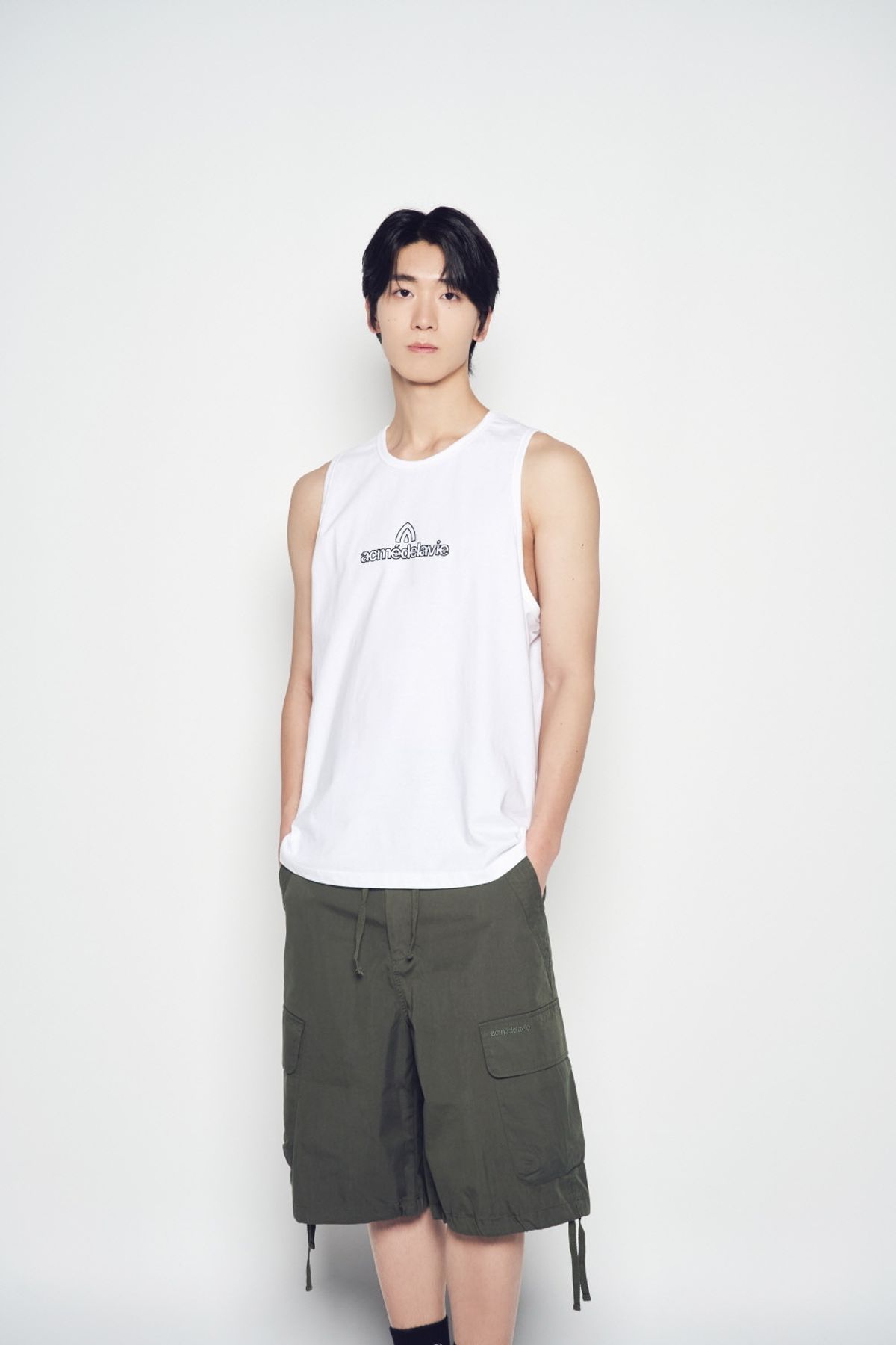 아크메드라비(ACME DE LA VIE) ROUNDING SYMBOL LOGO SLEEVELESS (3COLOR)