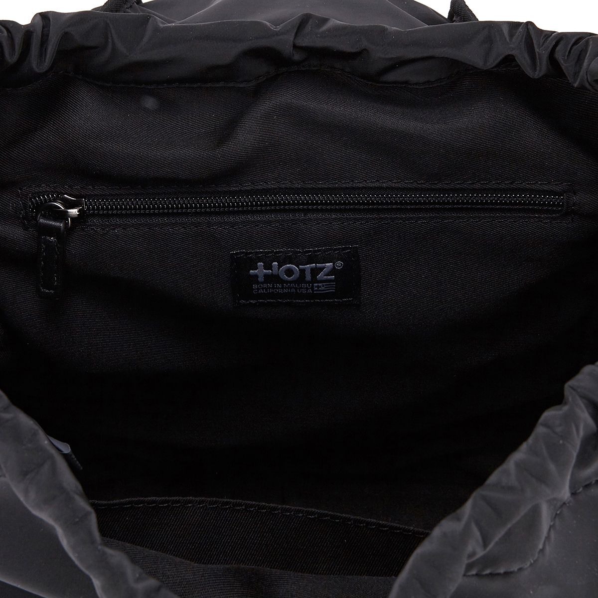 오찌(OTZ) 말리부 글로시 백팩 라지 블랙 OZDZFA101B