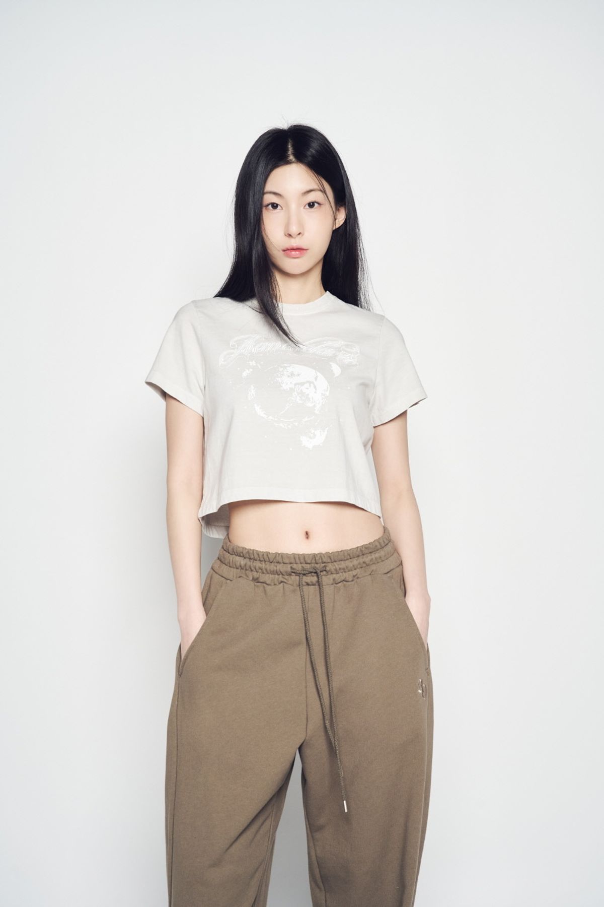 아크메드라비(ACME DE LA VIE) WOMAN GALAXY PIGMENT CROP SHORT SLEEVE T-SHIRT (2COLOR)